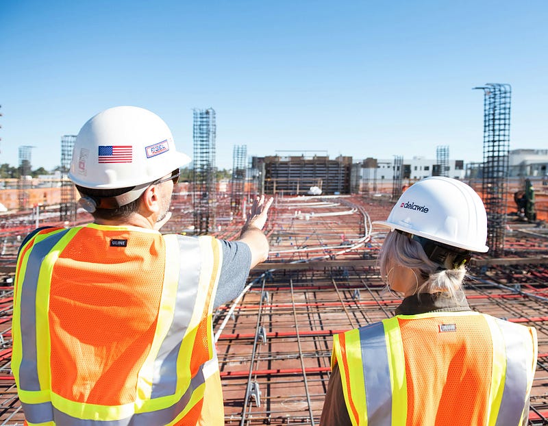 Building Success: The Optimal Resume Format for Construction Managers in the USA