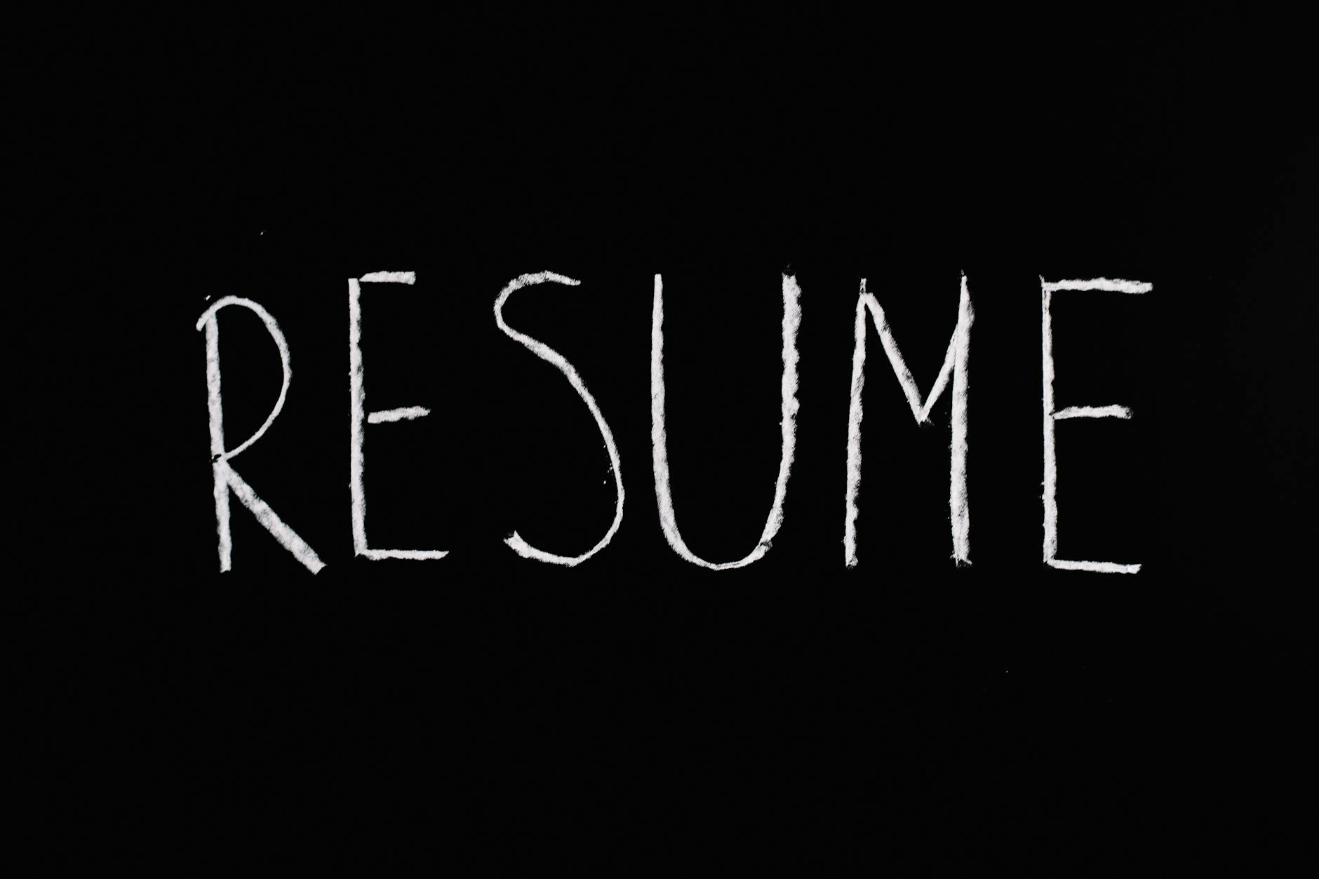 Best Resume Formats for Freshers: Templates, Tips, and Examples