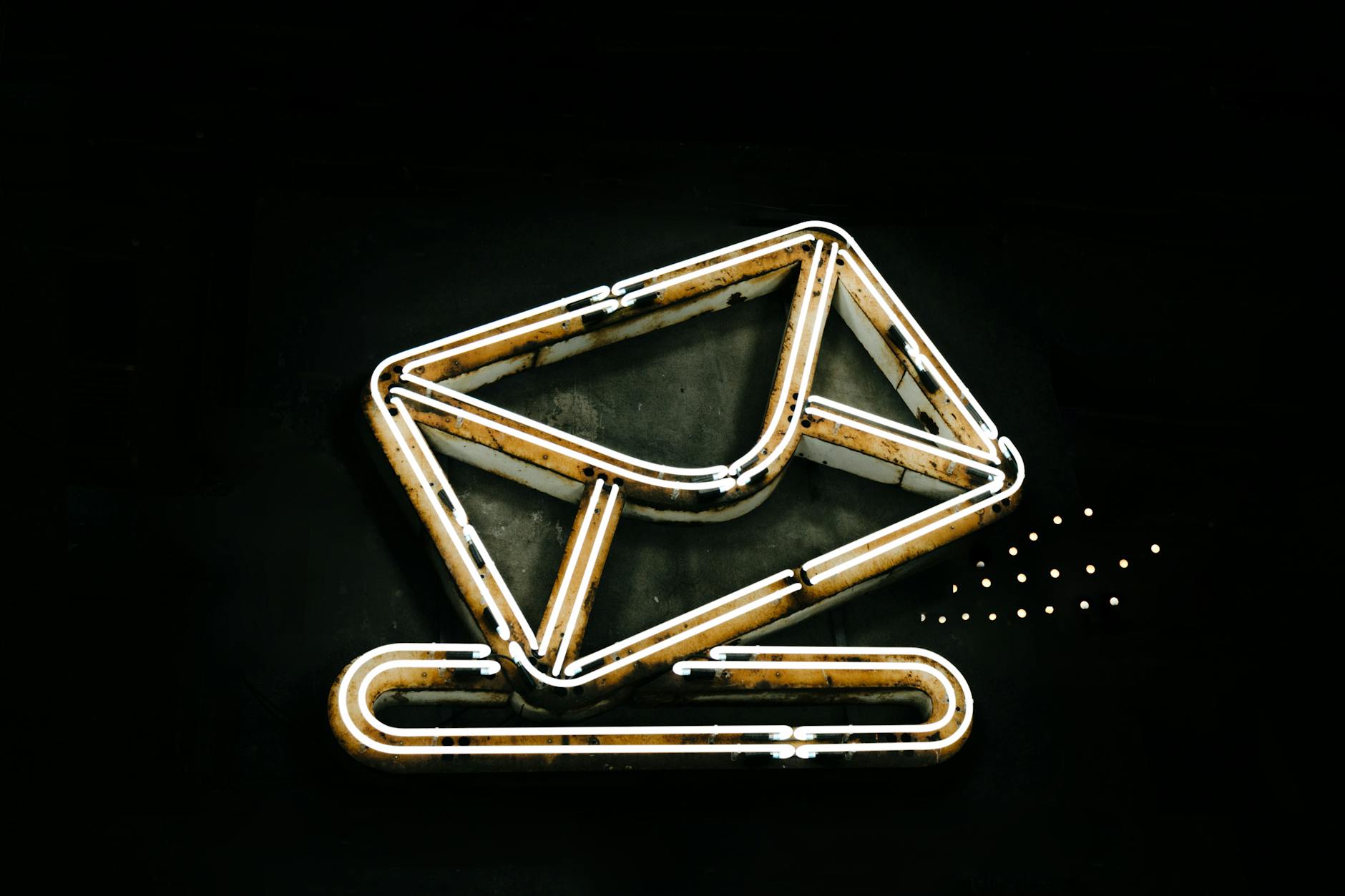 Essential Tips for Writing Effective Introductory Emails