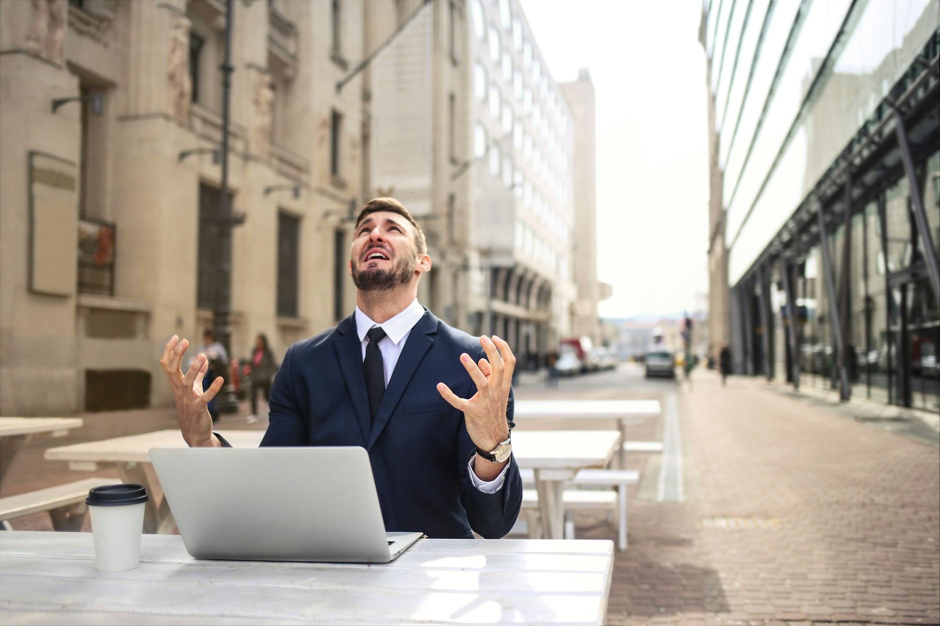 Top 10 Signs That You’re in a Toxic Work Environment